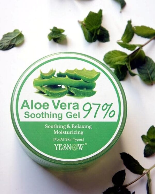 YESNOW Aloe Vera Soothing Gel 97%