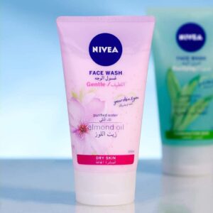 Nivea Gentle Face Wash Dry to Sensitvie Skin 150ml
