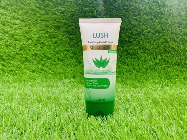 Lush Oil Control Facial Foam (Aloe Vera Extract)