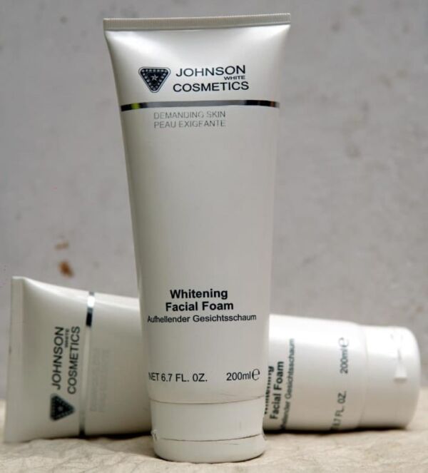 Johnson White Cosmetics Whitening Facial Foam (200ml)