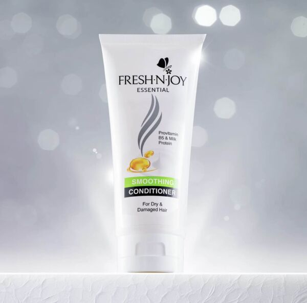 Fresh-N-Joy Essential Smoothing Conditioner Pro-Vitamin B5 & Milk Protein